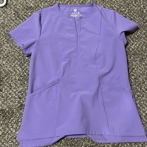 Adar addition scrub set